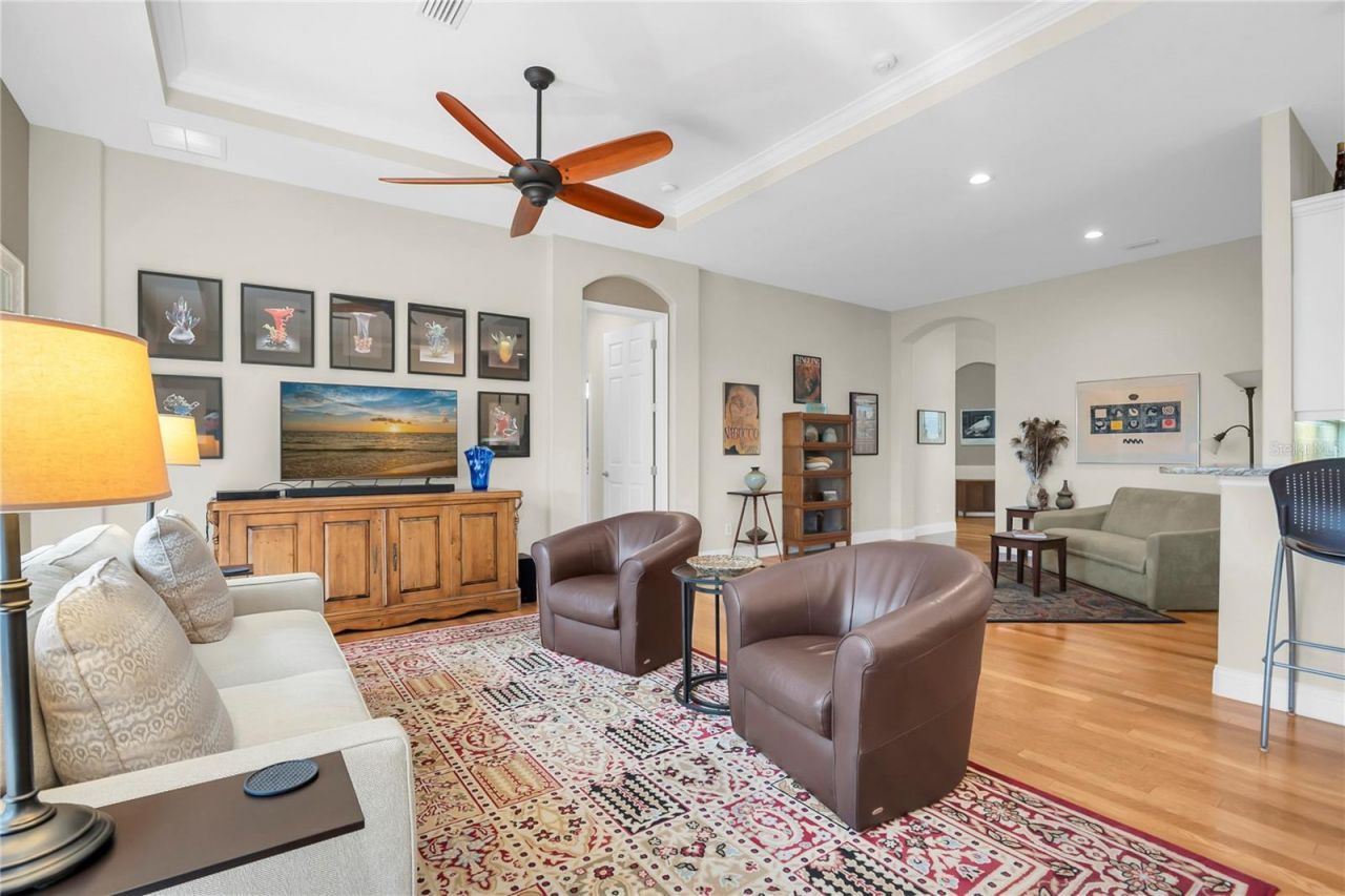 6682 41st Street Circle E, Sarasota, FL 34243 Photo