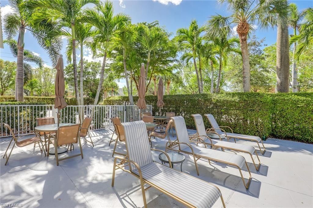 72 7th St S, Unit 306, Naples, FL 34102 Photo