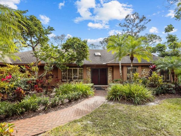 1995 SW Saint Andrews Drive, Palm City, FL 34990