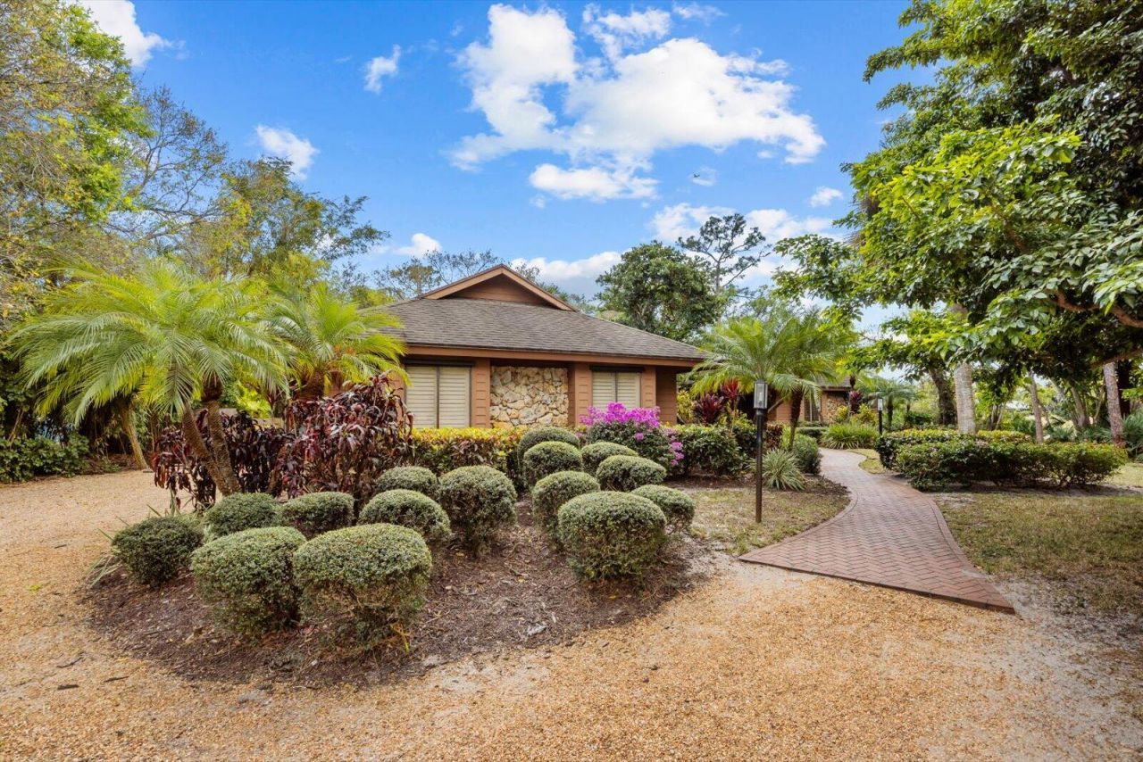 1995 SW Saint Andrews Drive, Palm City, FL 34990 Photo