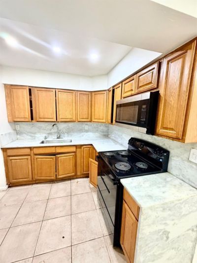 5730 NW 27th Court, Fort Lauderdale, FL 33313 Photo