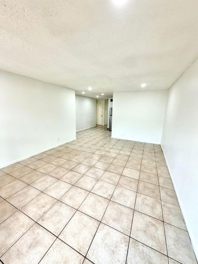 5730 NW 27th Court, Fort Lauderdale, FL 33313 Photo