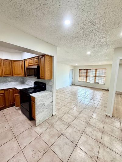 5730 NW 27th Court, Fort Lauderdale, FL 33313 Photo