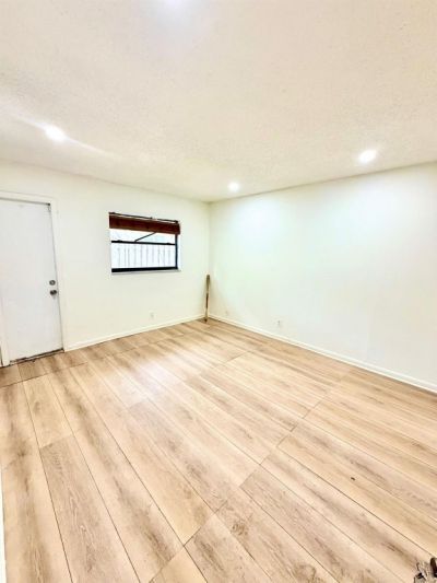 5730 NW 27th Court, Fort Lauderdale, FL 33313 Photo