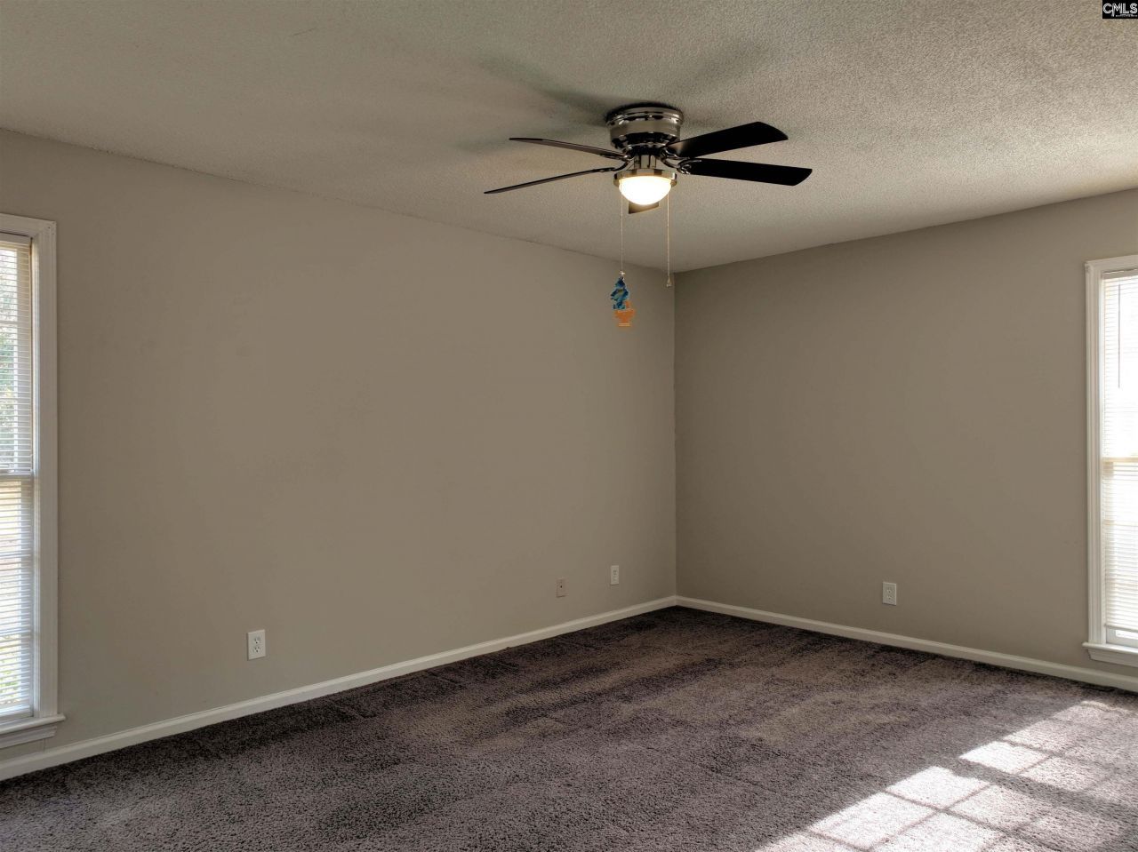 18 Bedford Court  Photo 20