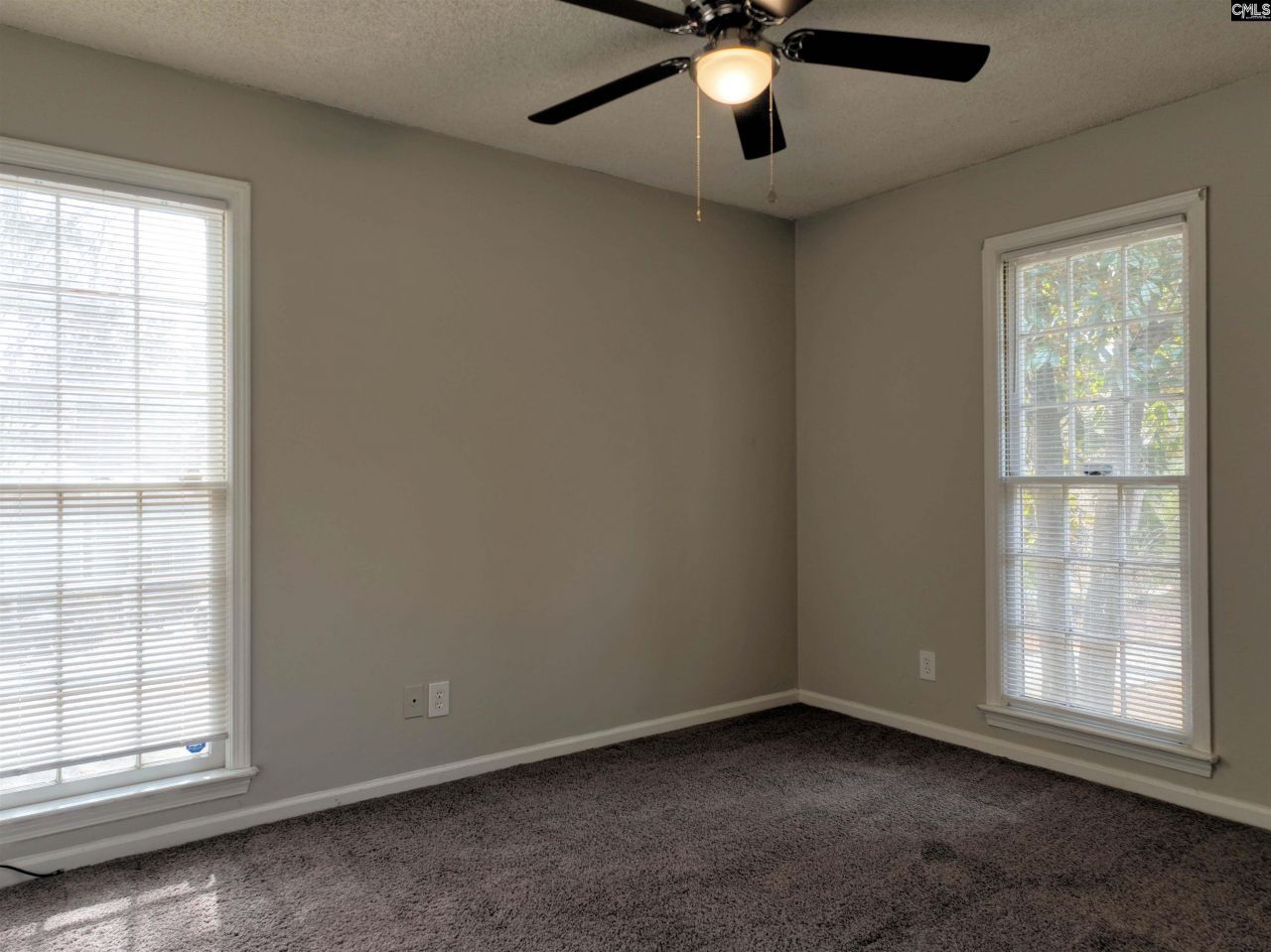 18 Bedford Court  Photo 24