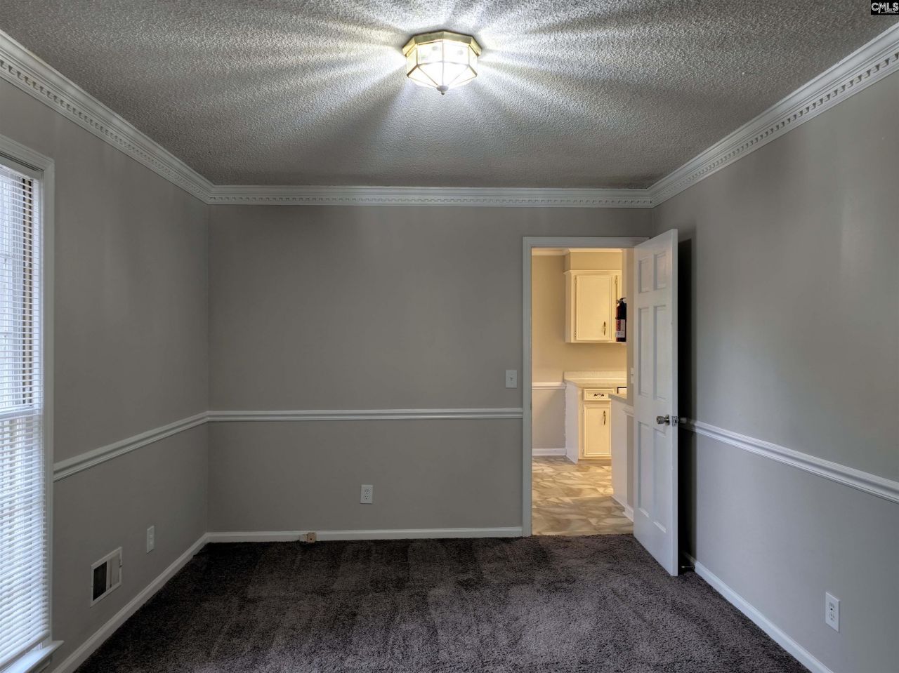 18 Bedford Court  Photo 30