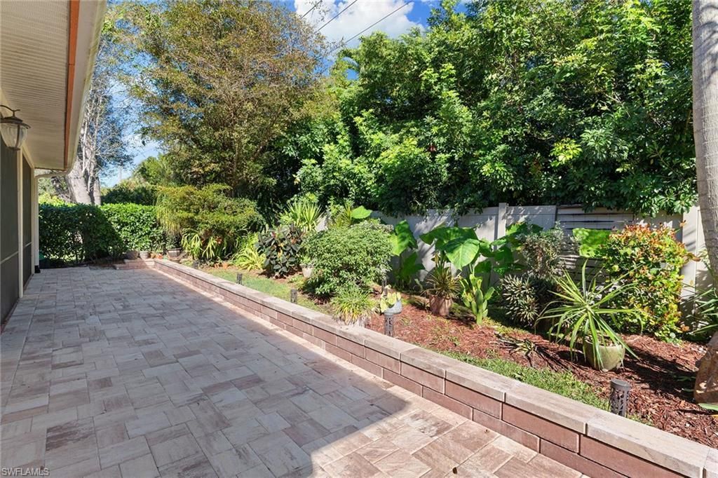 4778 Europa Dr, Naples, FL 34105 Photo