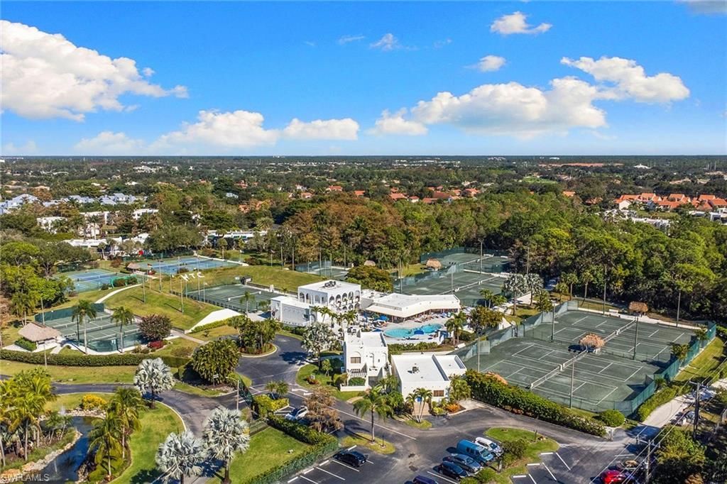 4778 Europa Dr, Naples, FL 34105 Photo