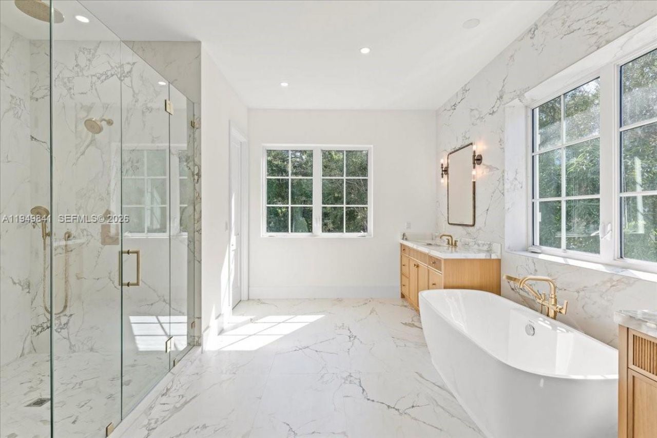 5940 SW 100th Ter, Pinecrest, FL 33156 Photo