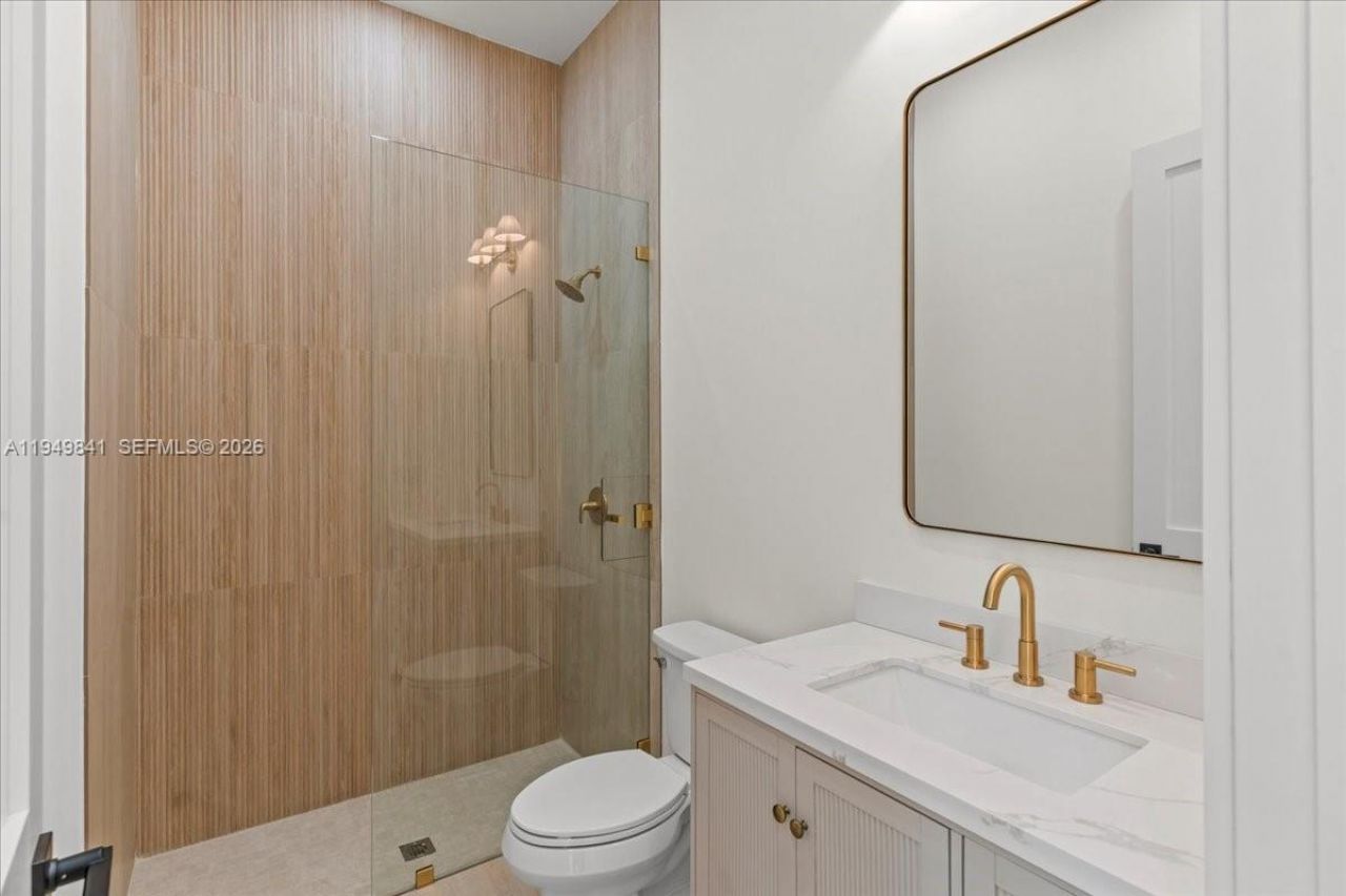 5940 SW 100th Ter, Pinecrest, FL 33156 Photo