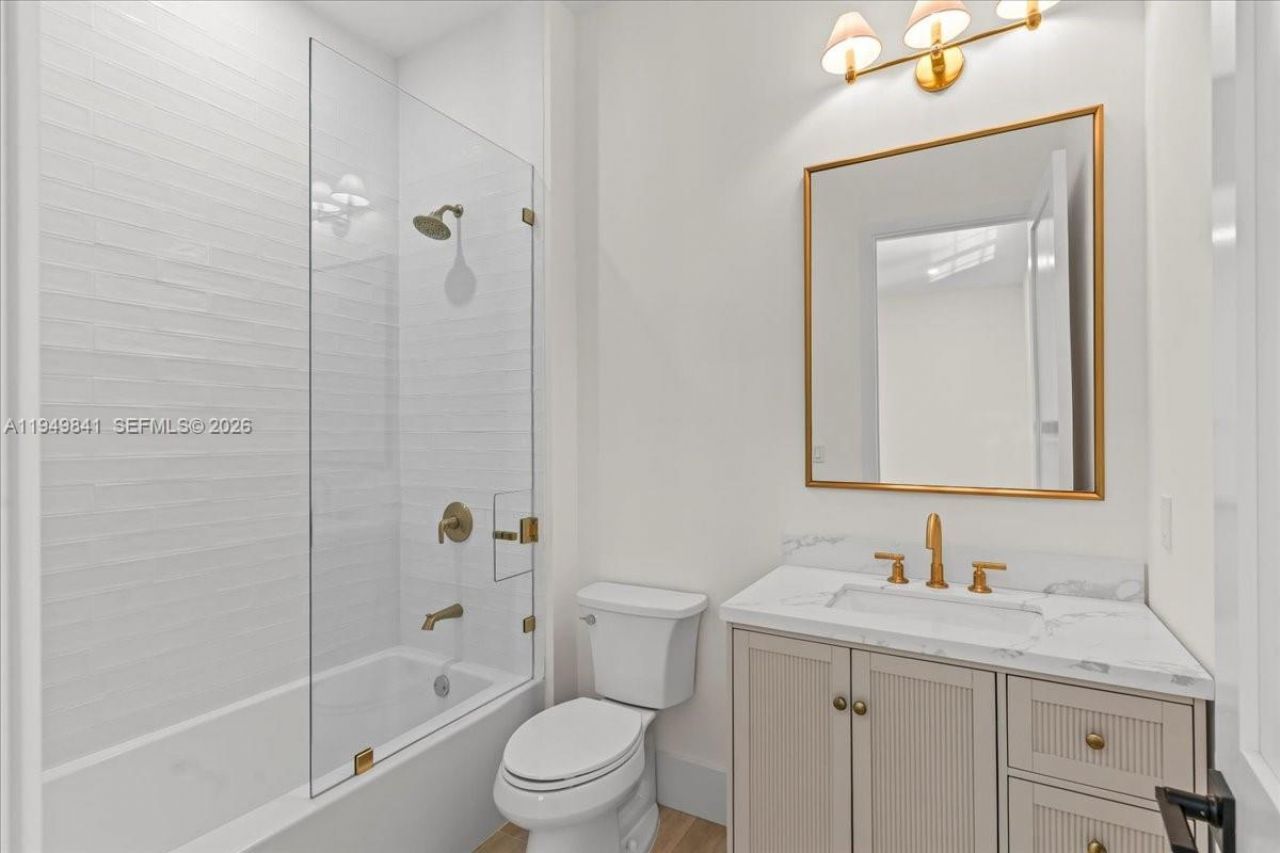 5940 SW 100th Ter, Pinecrest, FL 33156 Photo