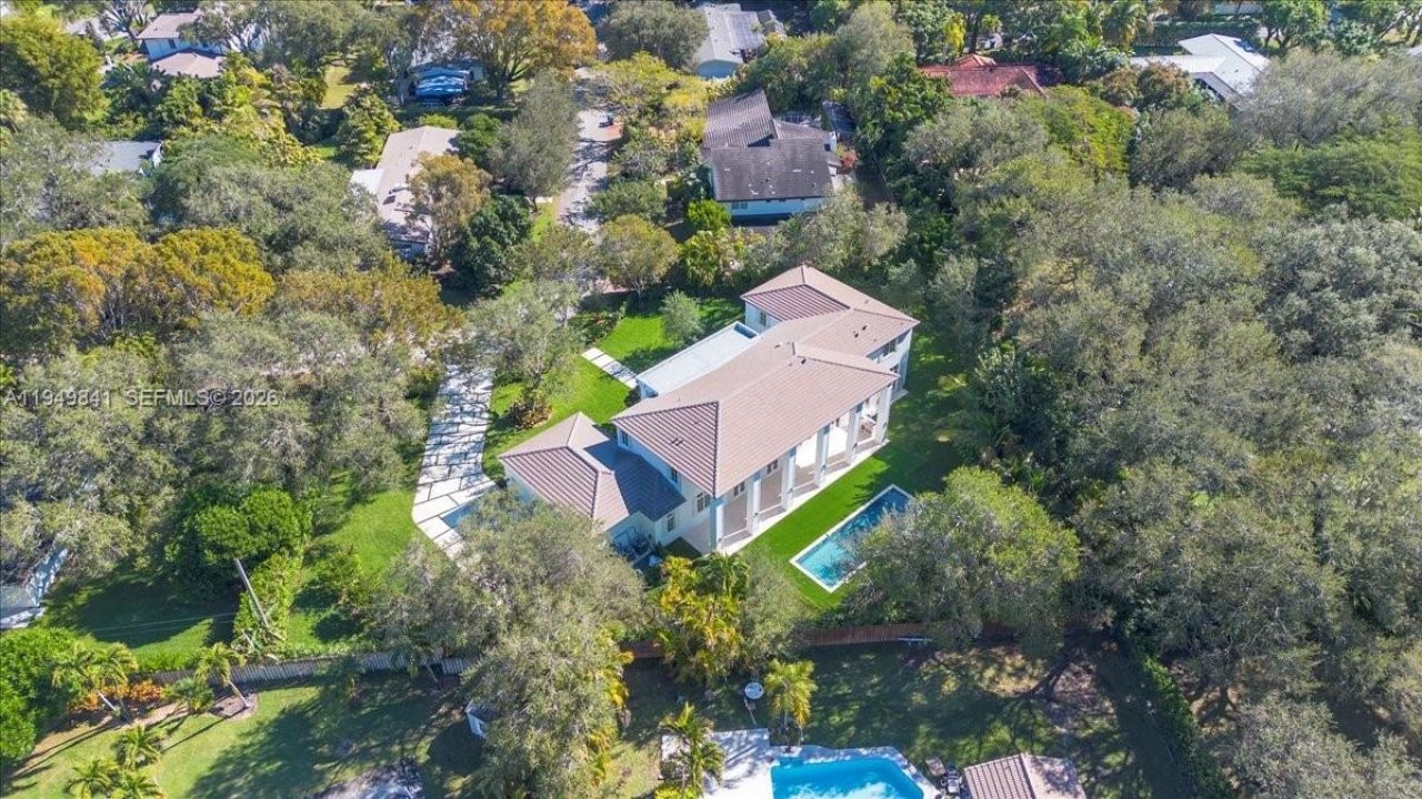 5940 SW 100th Ter, Pinecrest, FL 33156 Photo