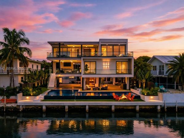 16 S Exuma Rd, Key Largo, FL 33037