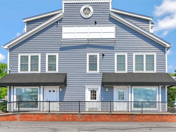 100 Mariners Way , Port Jefferson, NY 11777