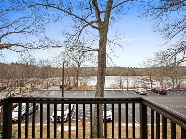28 Thayer Pond Dr, Unit 14, Oxford, MA 01537