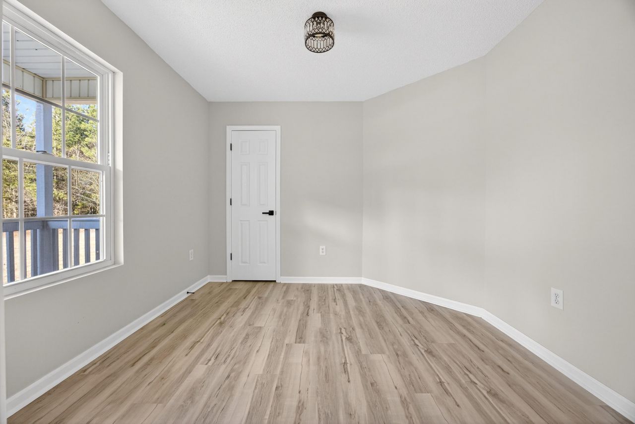 337 Majority Road Photo 23