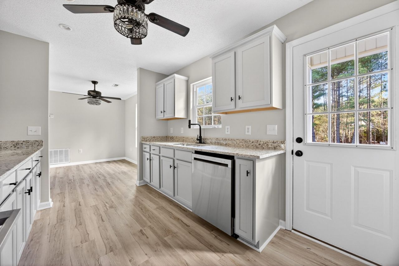 337 Majority Road Photo 8