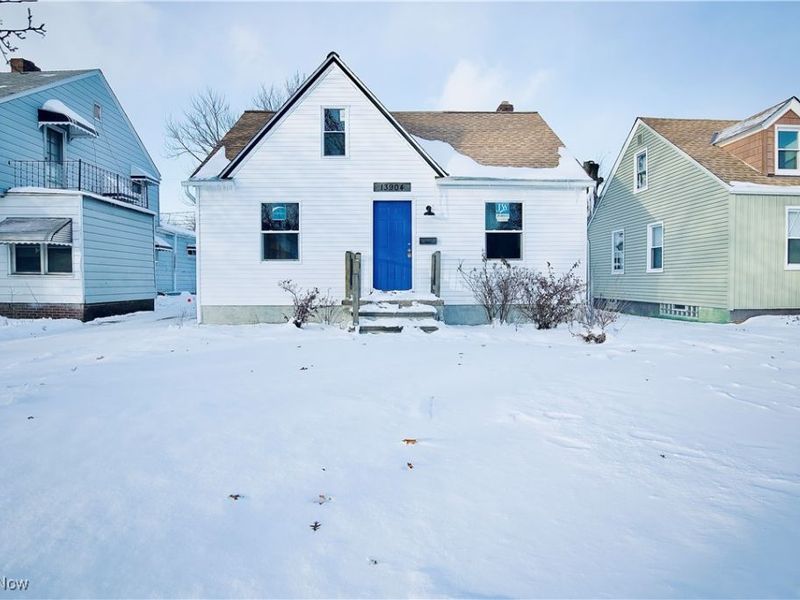 13904 Highlandview Avenue, Cleveland, OH 44135 Photo 2