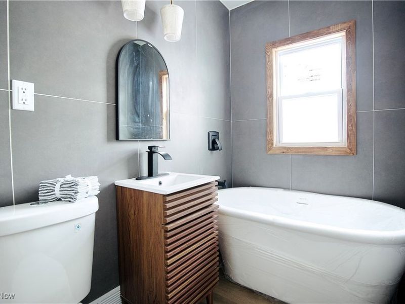 13904 Highlandview Avenue, Cleveland, OH 44135 Photo 21