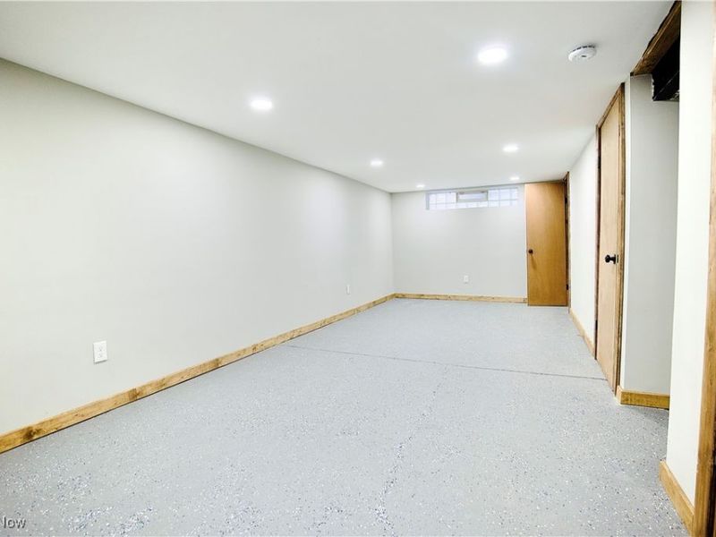 13904 Highlandview Avenue, Cleveland, OH 44135 Photo 28