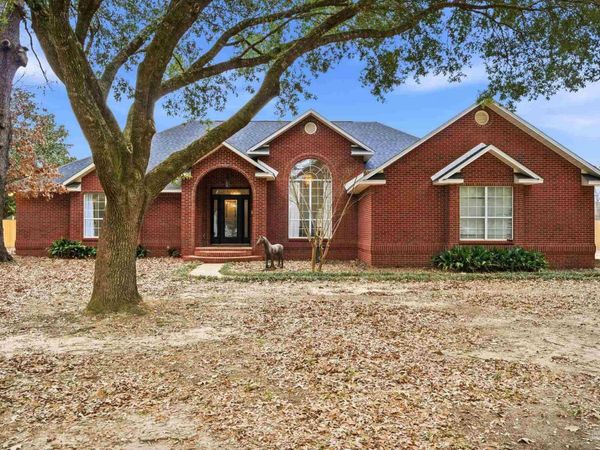 3745 Saddle Club Cir, Pace, FL 32571