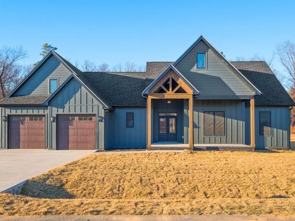 10225 DALMATIAN DR, MCGAHEYSVILLE, VA 22840