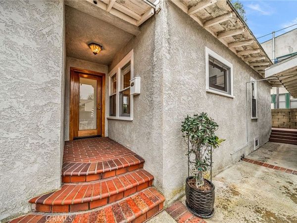 239 Coronado Avenue, Long Beach, CA 90803