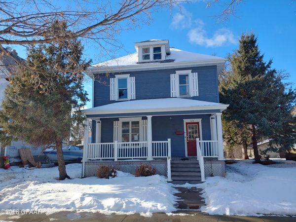 124 WASHINGTON Avenue, Crookston, MN 56716