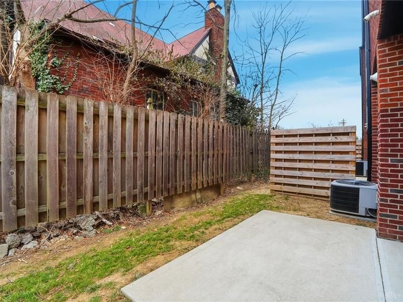 3847 Drake Avenue, Cincinnati, OH 45209 Photo 60