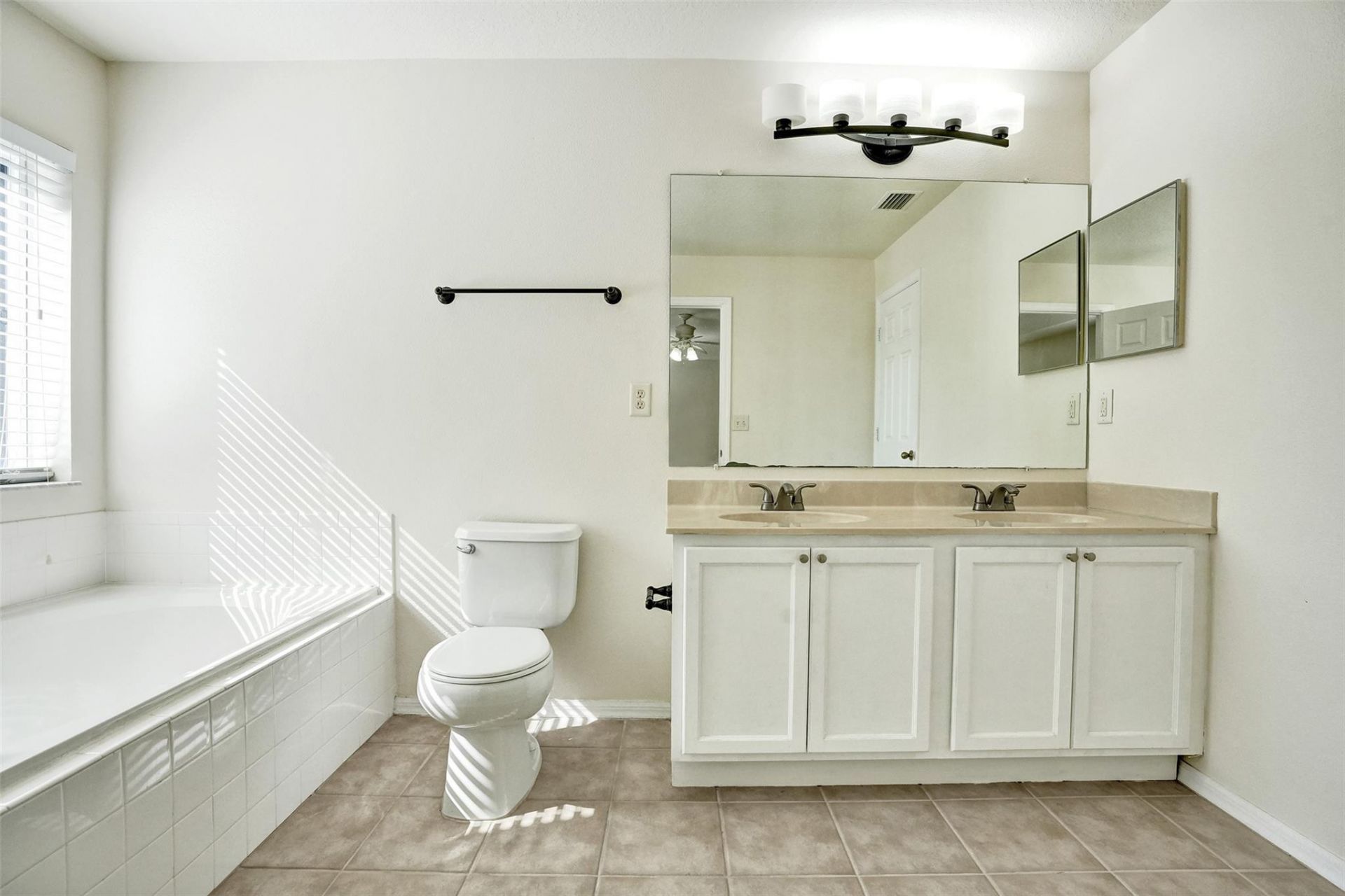 864 SW Java Avenue, Port Saint Lucie, FL 34953 Photo