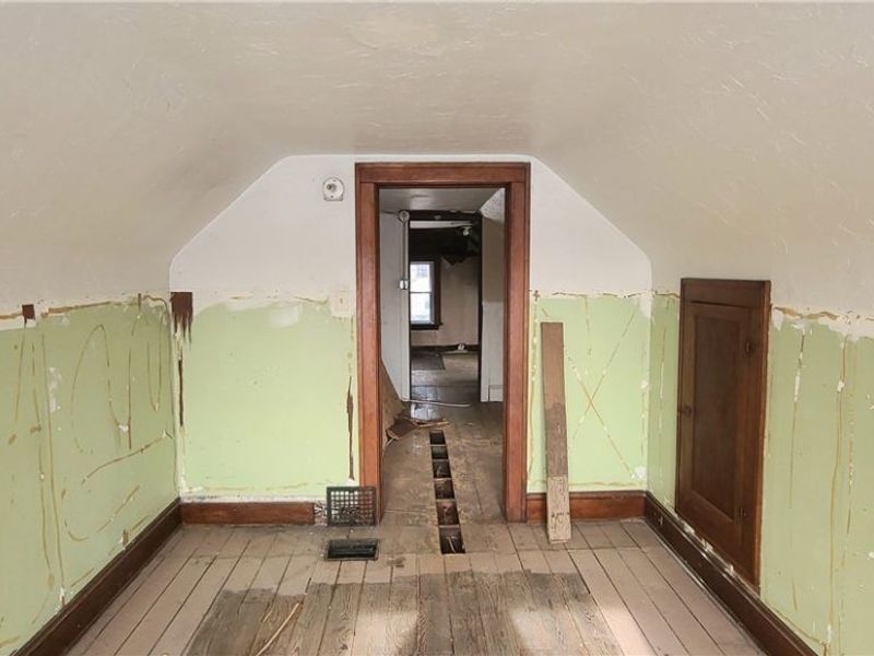 14819 Hale Avenue, Cleveland, OH 44110 Photo 32