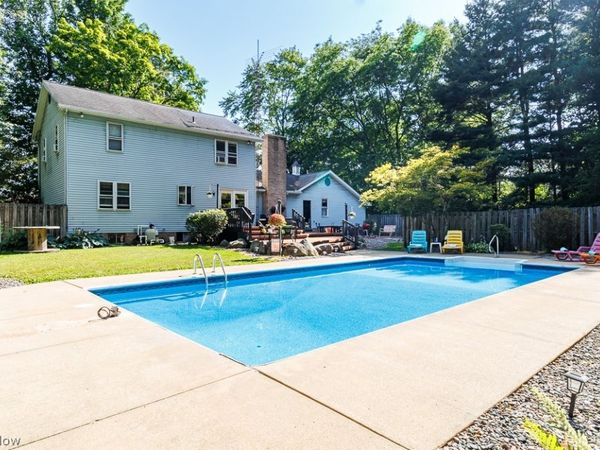 840 Carriage Hill Drive, Salem, OH 44460