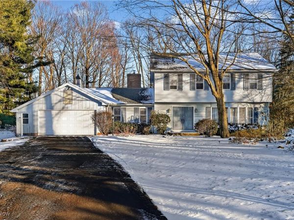 840 Carriage Hill Drive, Salem, OH 44460