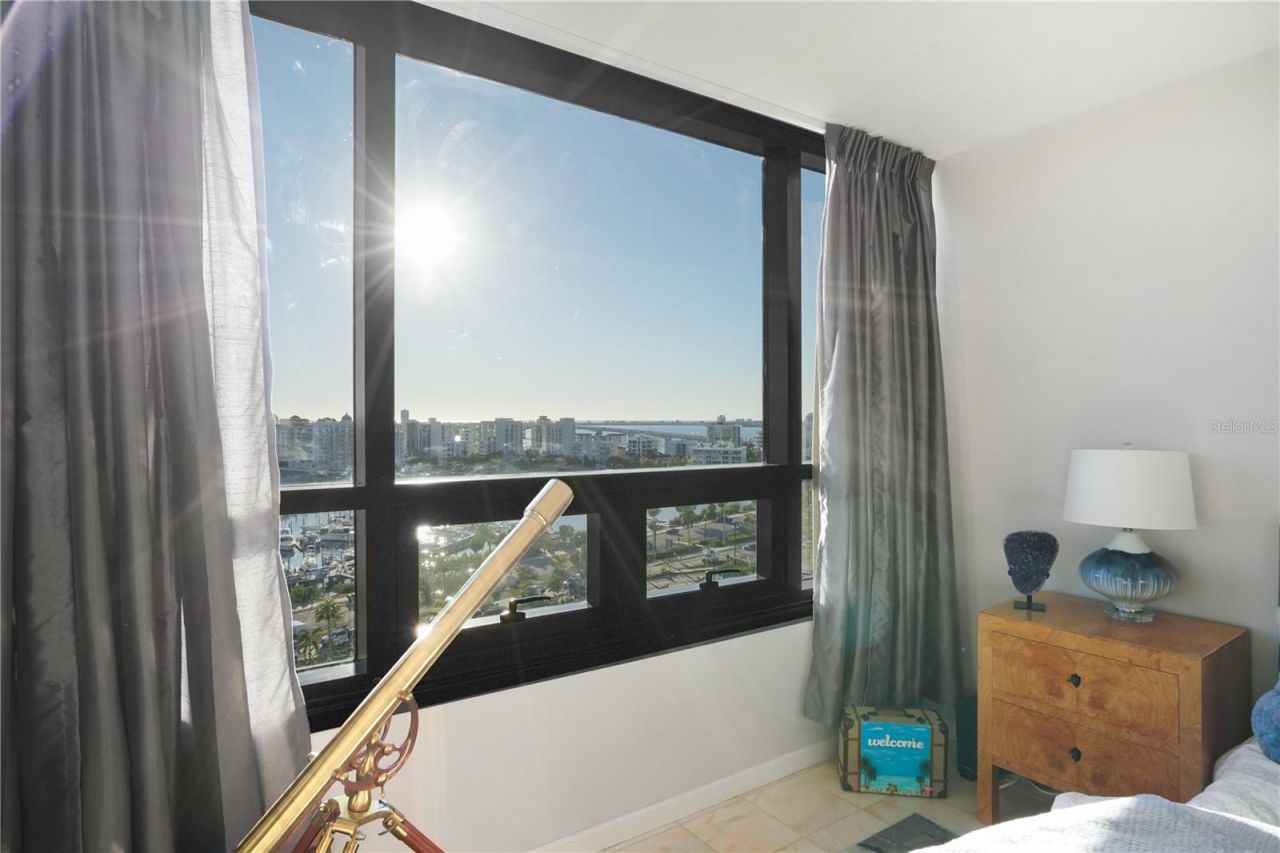 1255 N Gulfstream Avenue, Unit 1407, Sarasota, FL 34236 Photo