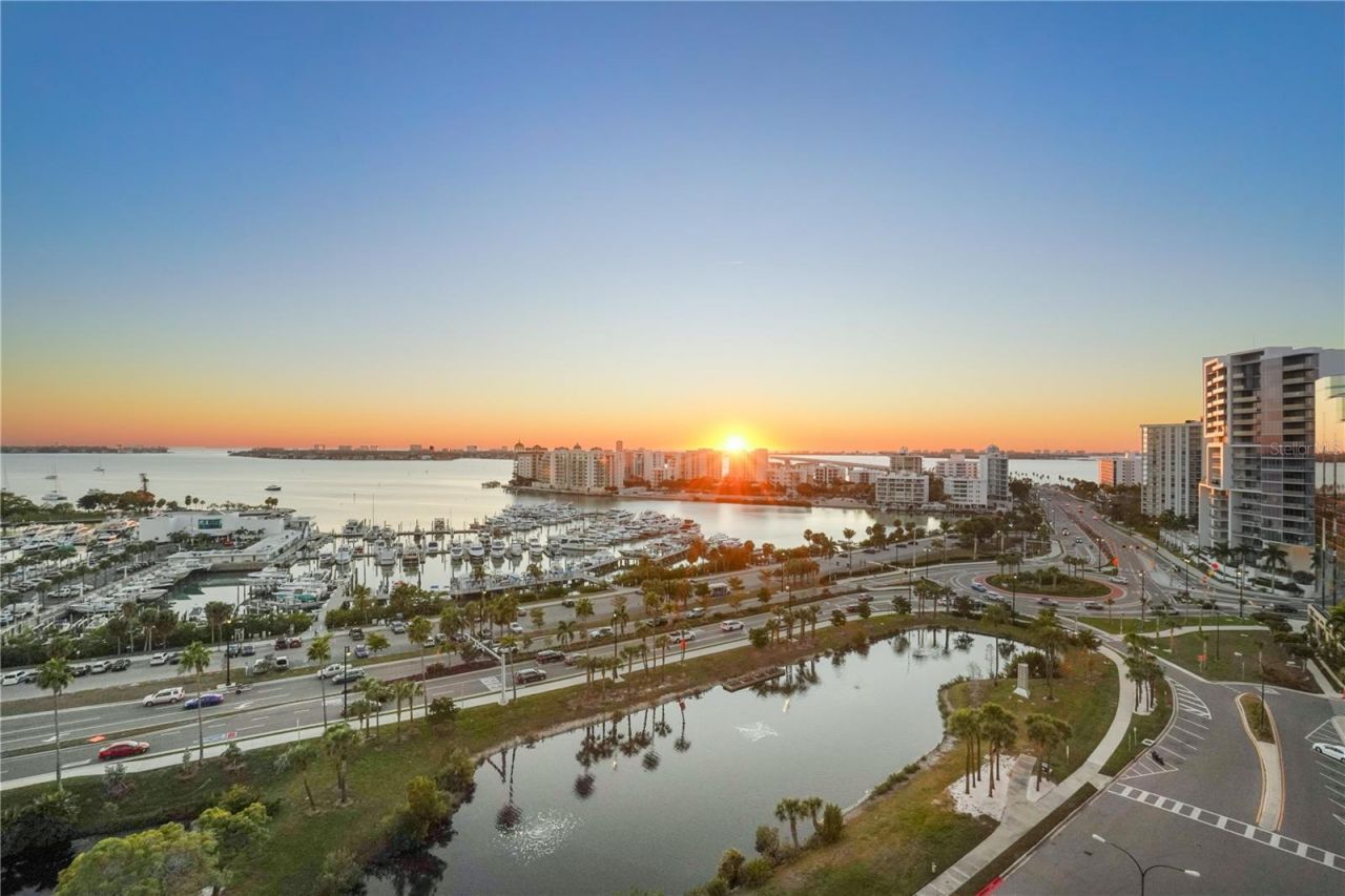 1255 N Gulfstream Avenue, Unit 1407, Sarasota, FL 34236 Photo