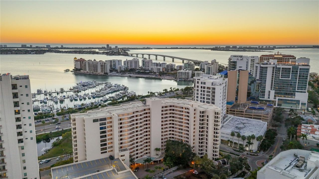 1255 N Gulfstream Avenue, Unit 1407, Sarasota, FL 34236 Photo