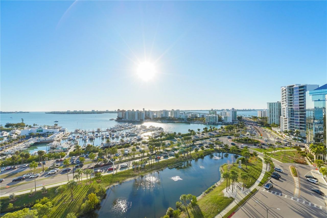 1255 N Gulfstream Avenue, Unit 1407, Sarasota, FL 34236 Photo