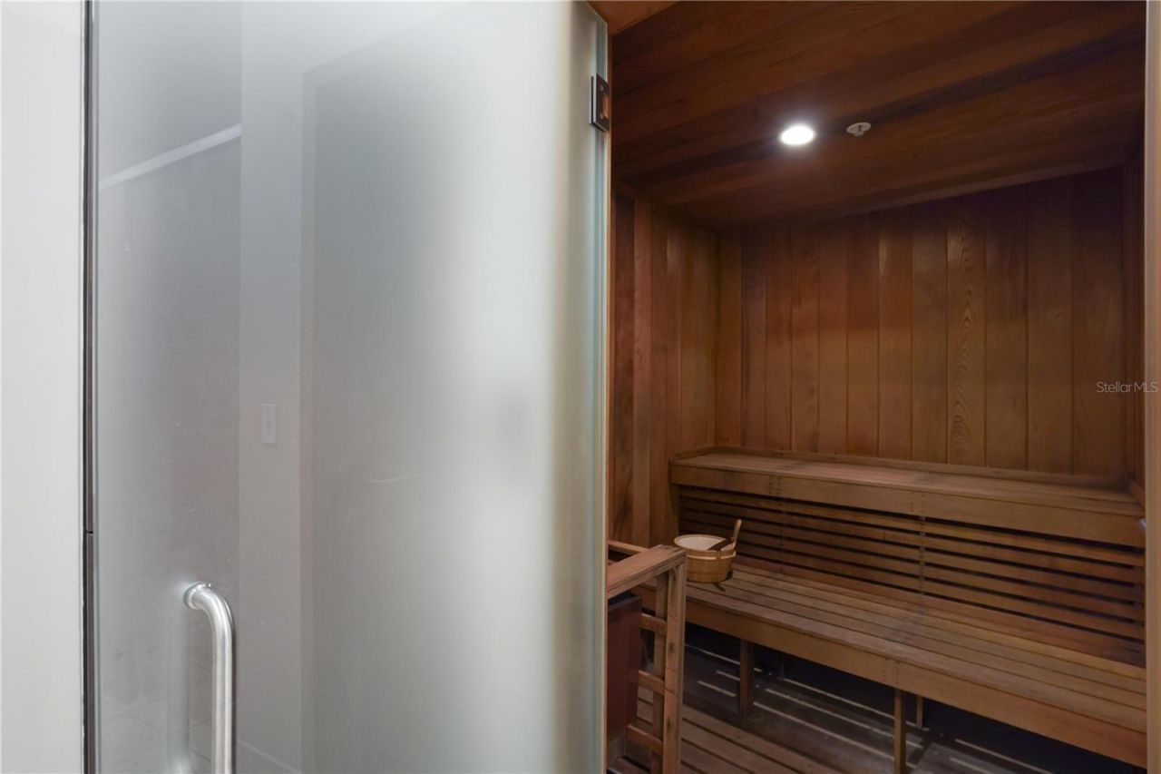 1255 N Gulfstream Avenue, Unit 1407, Sarasota, FL 34236 Photo