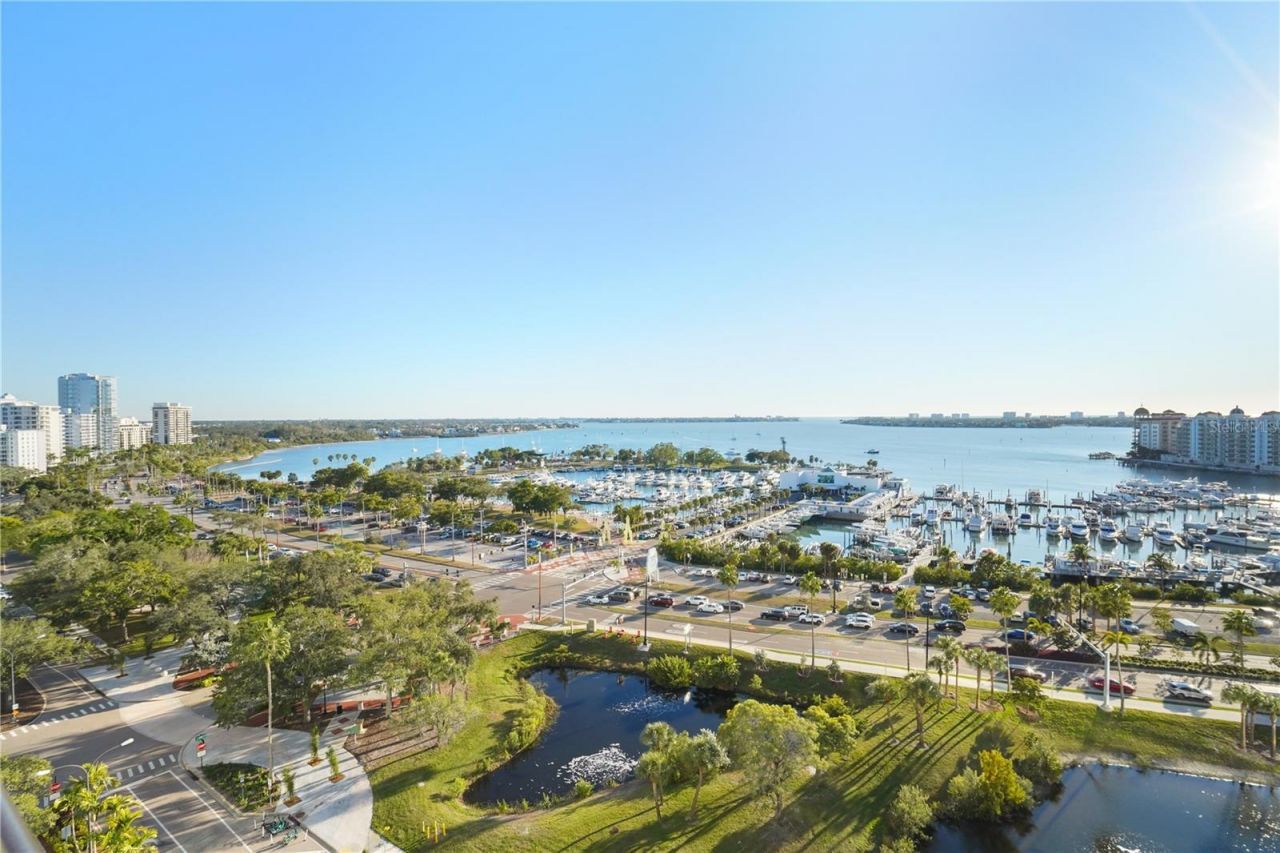 1255 N Gulfstream Avenue, Unit 1407, Sarasota, FL 34236 Photo