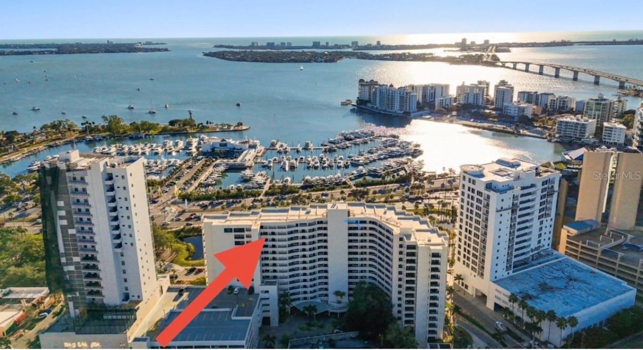 1255 N Gulfstream Avenue, Unit 1407, Sarasota, FL 34236 Photo