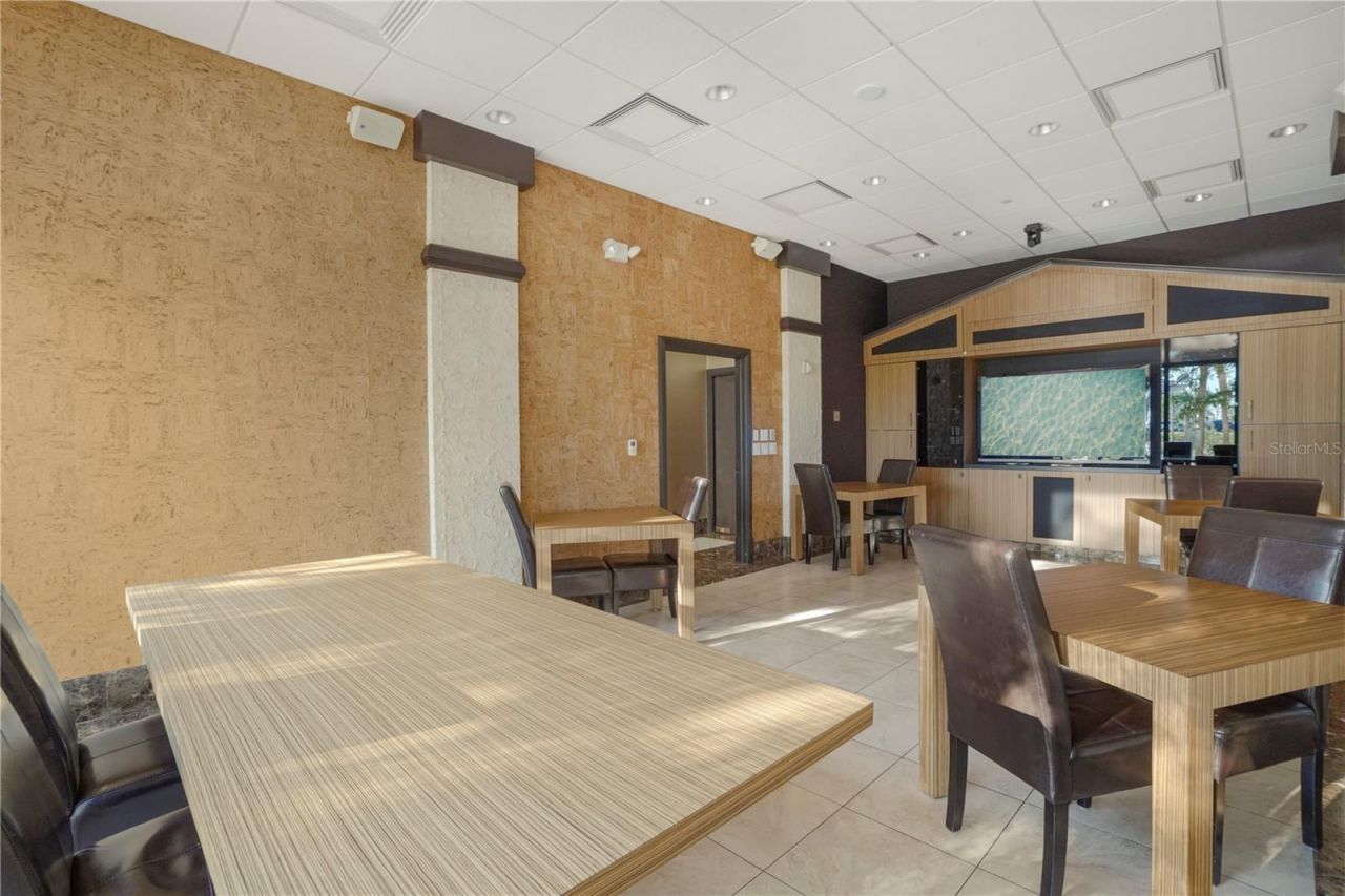 1255 N Gulfstream Avenue, Unit 1407, Sarasota, FL 34236 Photo