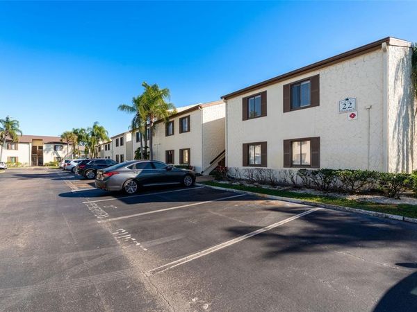 724 115TH AVENUE N, Unit 2202, ST PETERSBURG, FL 33716