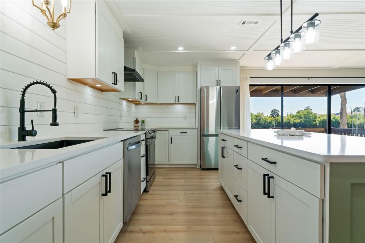 724 115th Avenue N, Unit 2202, Saint Petersburg, FL 33716 Photo