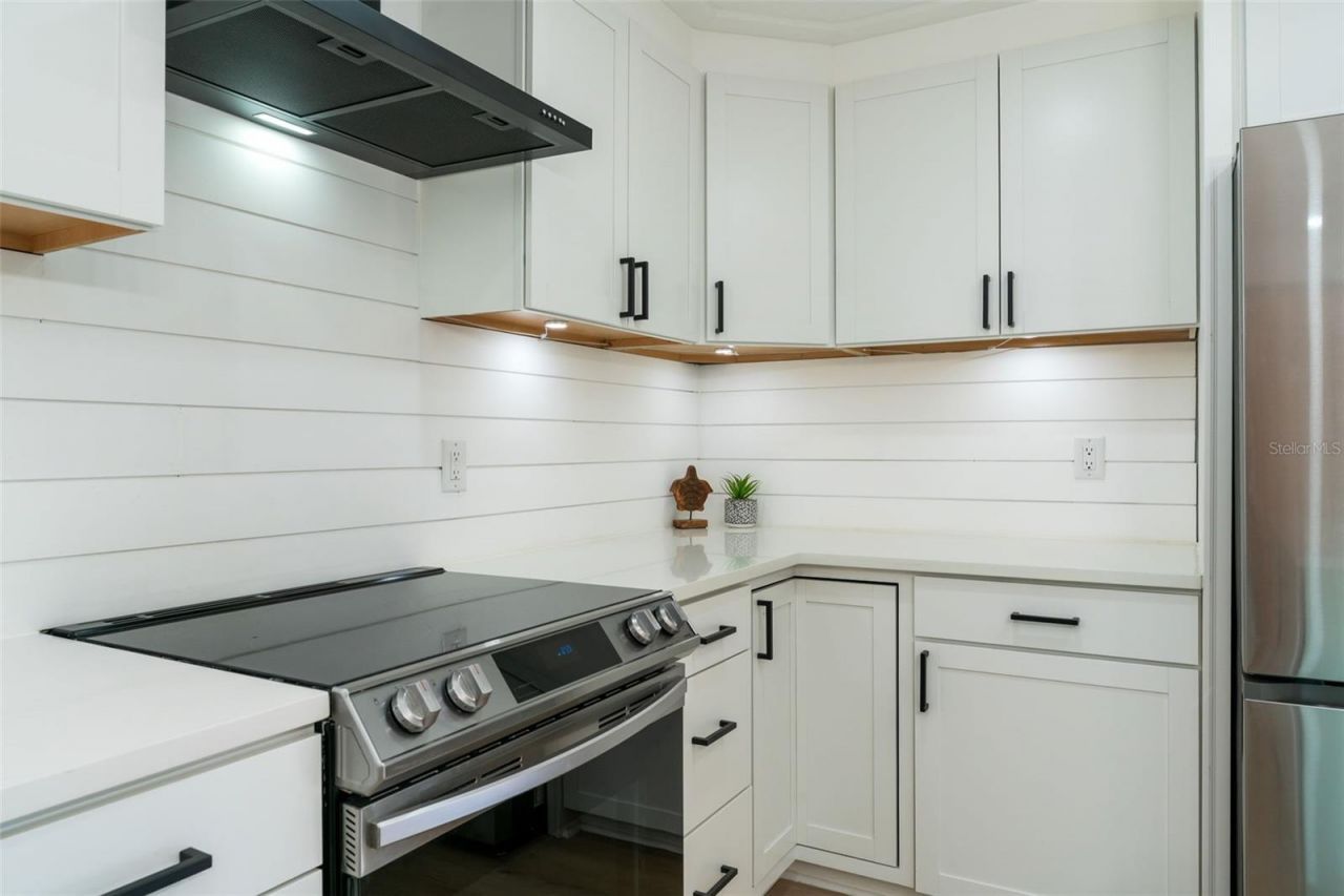 724 115th Avenue N, Unit 2202, Saint Petersburg, FL 33716 Photo