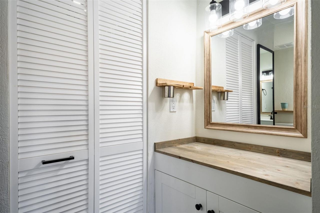 724 115th Avenue N, Unit 2202, Saint Petersburg, FL 33716 Photo