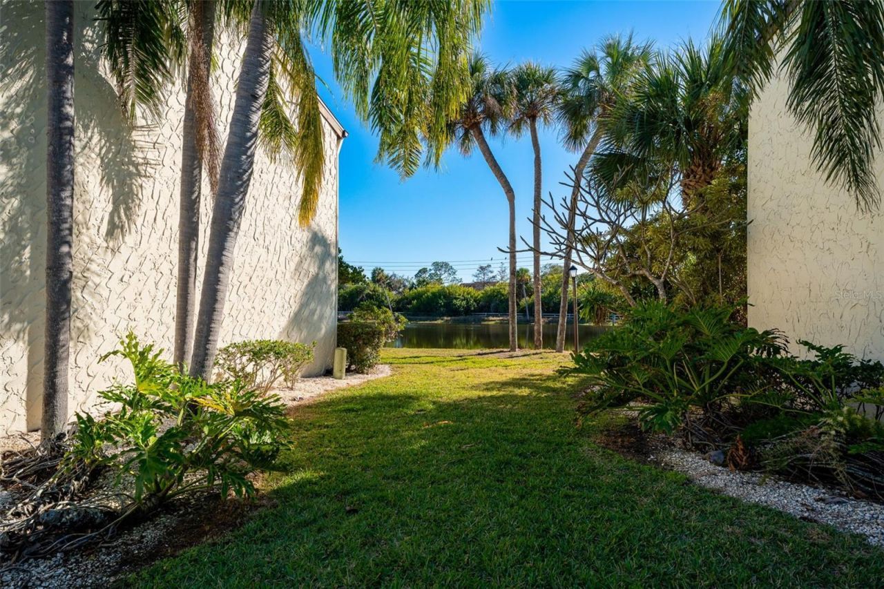 724 115th Avenue N, Unit 2202, Saint Petersburg, FL 33716 Photo