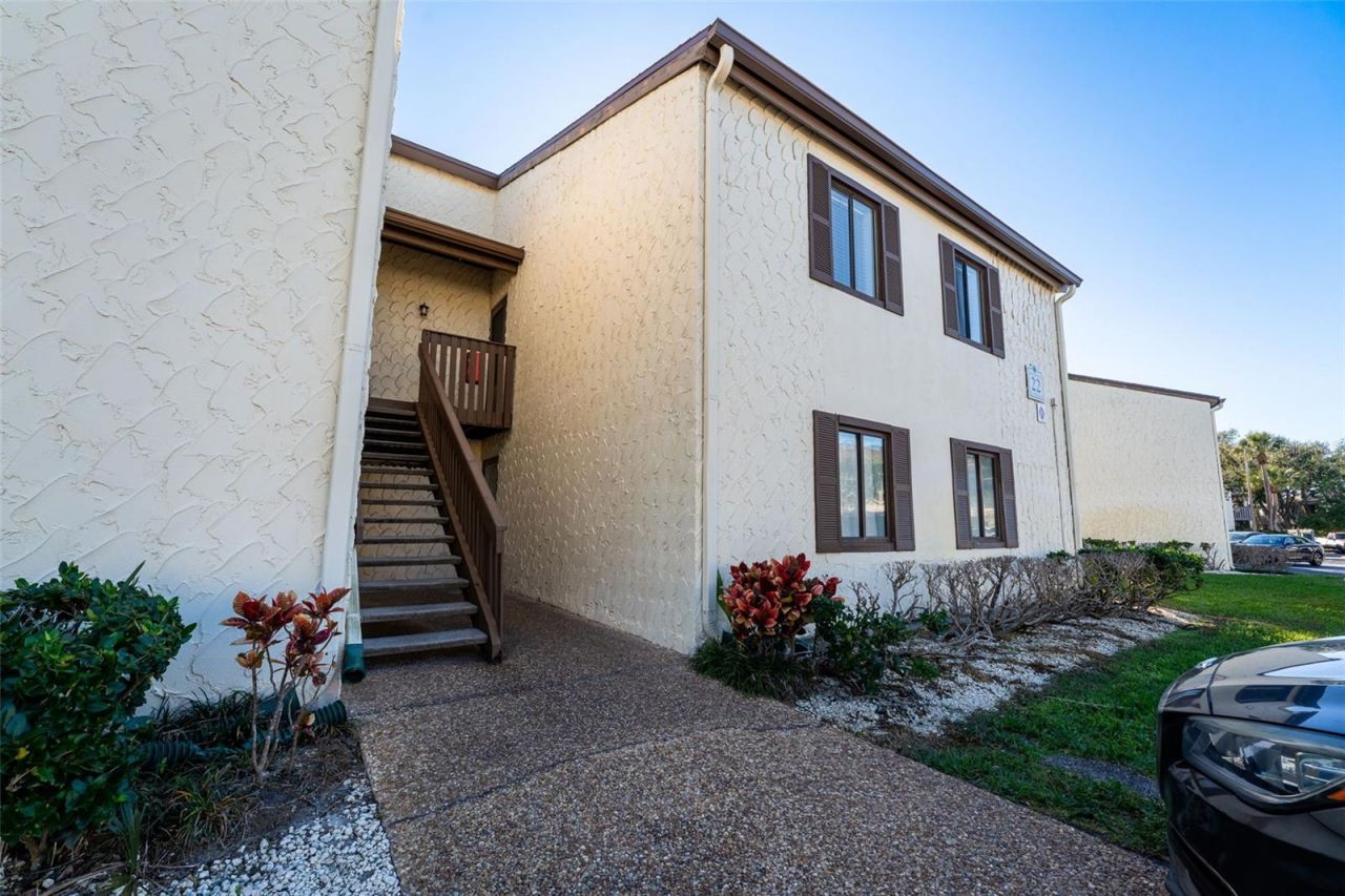 724 115th Avenue N, Unit 2202, Saint Petersburg, FL 33716 Photo