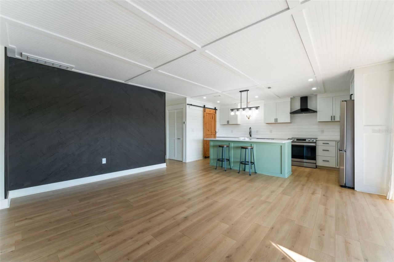 724 115th Avenue N, Unit 2202, Saint Petersburg, FL 33716 Photo