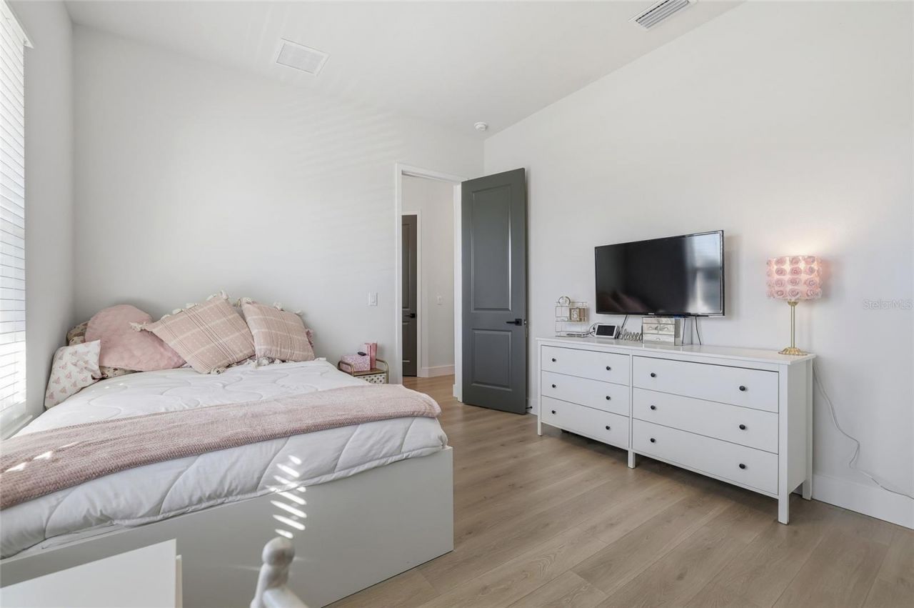 441 42nd Avenue Ne, Saint Petersburg, FL 33703 Photo